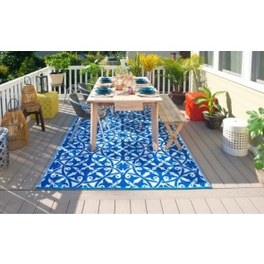 Fab Rugs San Juan Blue and White Recycled Plastic Reversible Outdoor Rug