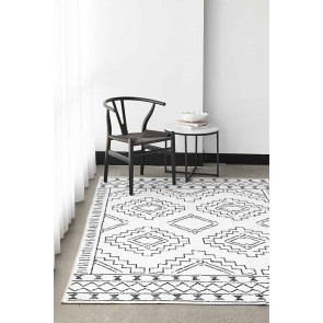 Kindred Leeroy White by Rug Culture