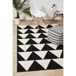 Nomad 26 Black by Rug Culture